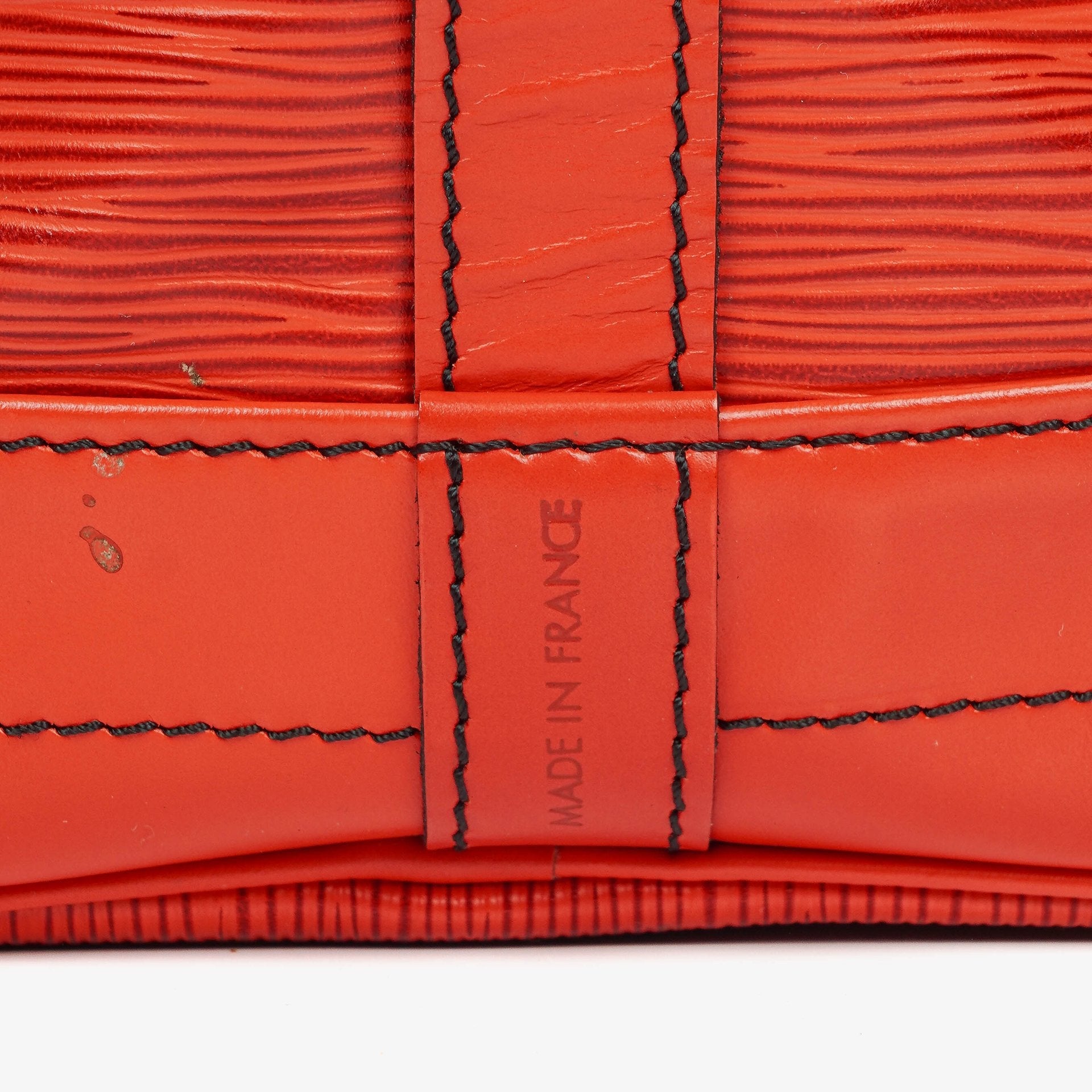 Louis Vuitton Noe Grande GM Schultertasche aus rotem Epi Leder