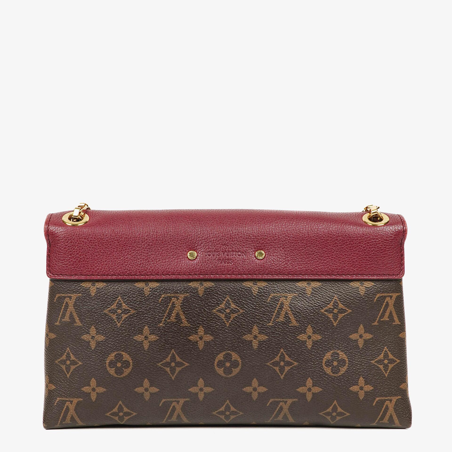 Louis Vuitton Pallas Tasche aus Monogram Canvas in Aurore