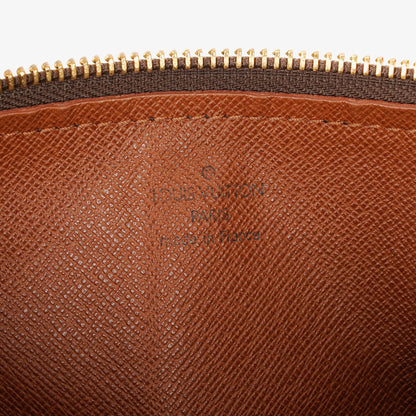 Louis Vuitton Papillon 25 Vintage Handtasche aus Monogram Canvas