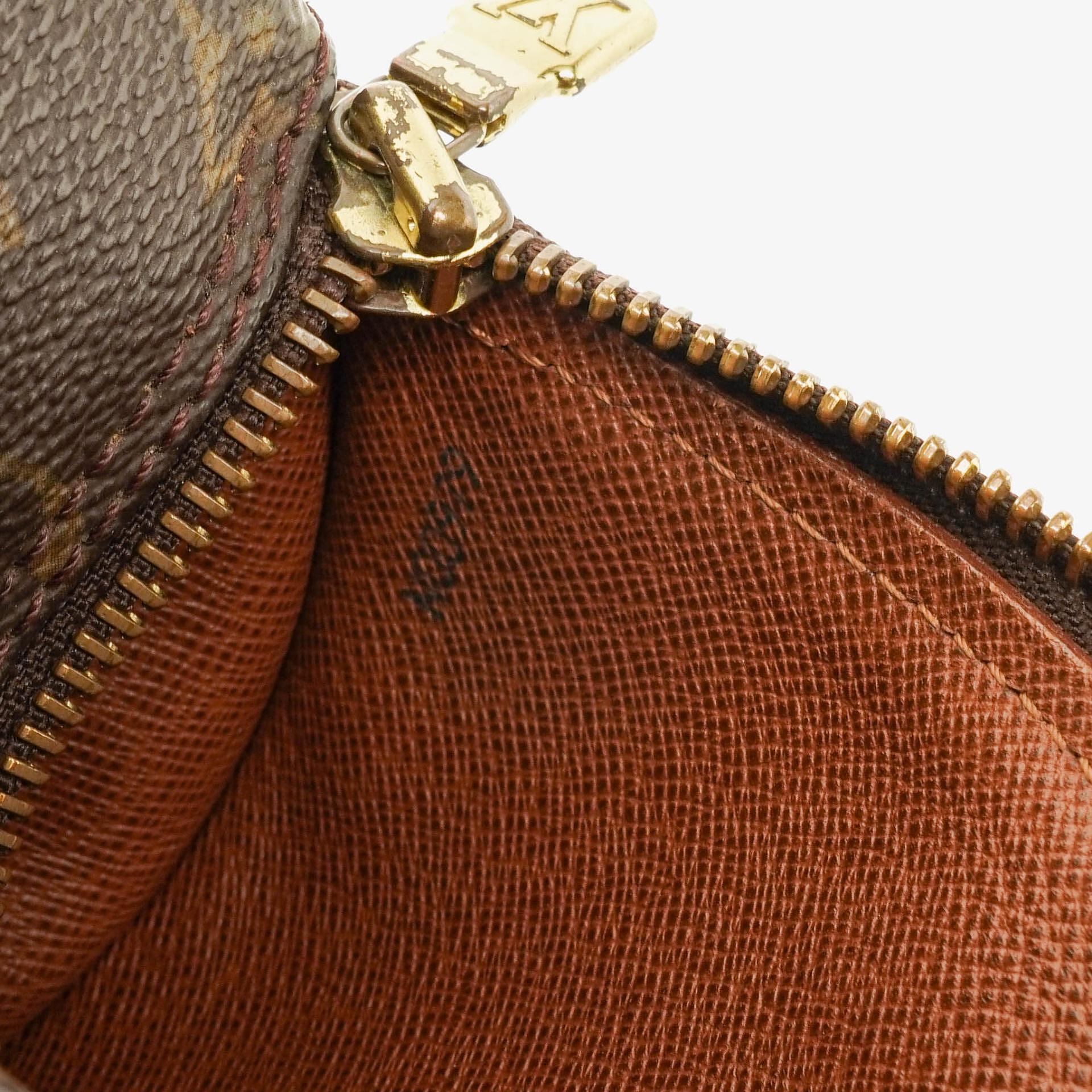 Louis Vuitton Papillon 25 Vintage Handtasche aus Monogram Canvas