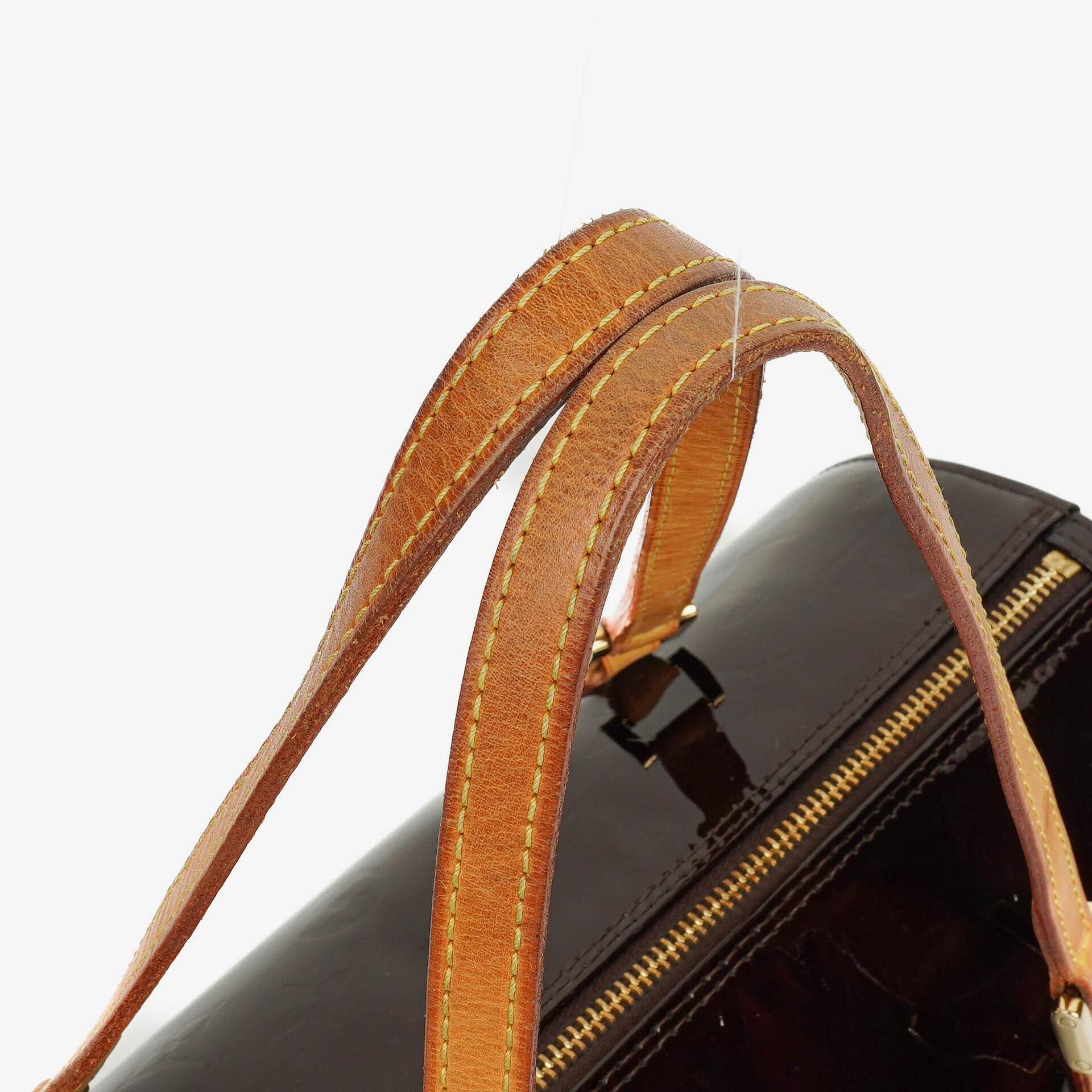 Louis Vuitton Papillon 30 Bedford Tasche aus Amarante Monogram Vernis Leder