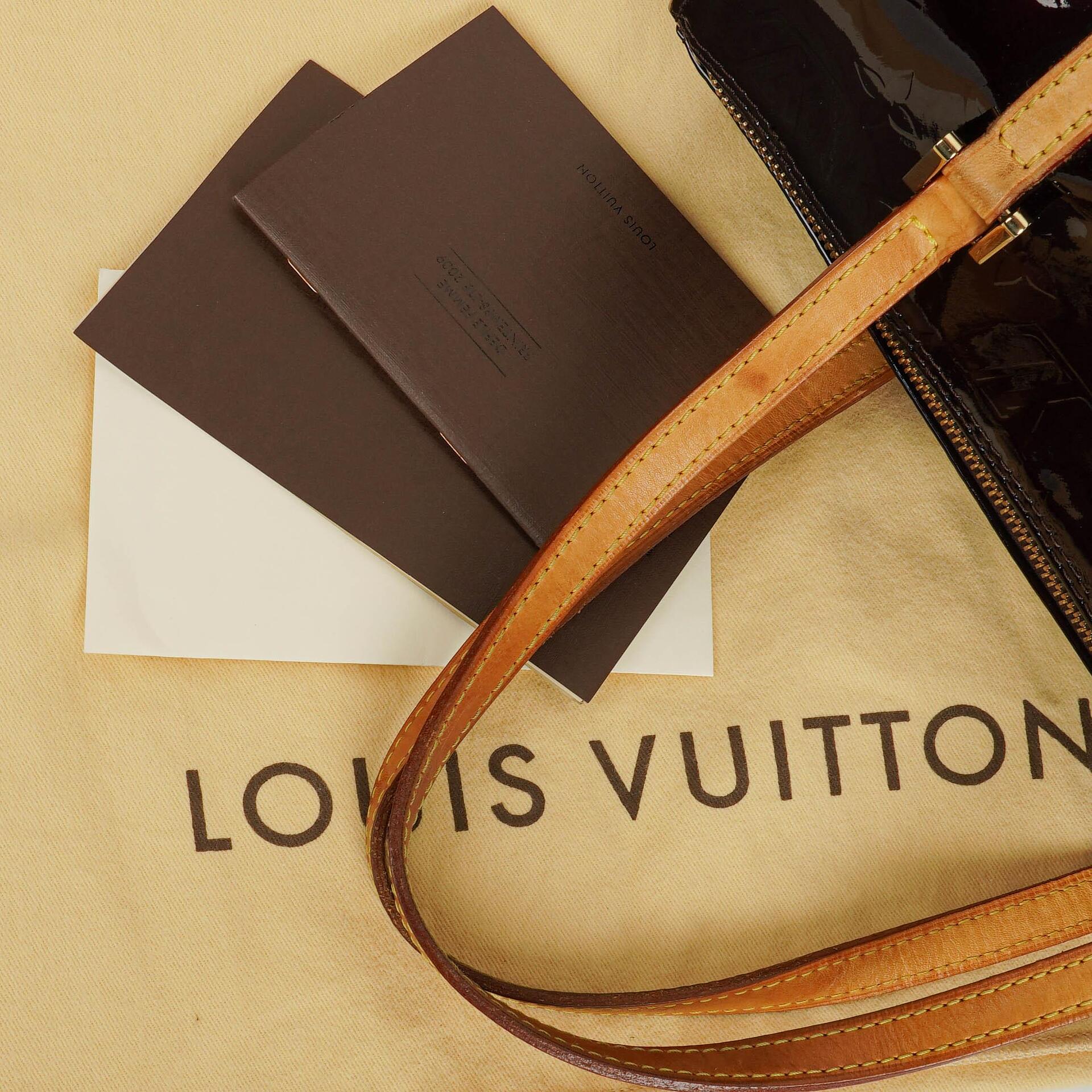 Louis Vuitton Papillon 30 Bedford Tasche aus Amarante Monogram Vernis Leder