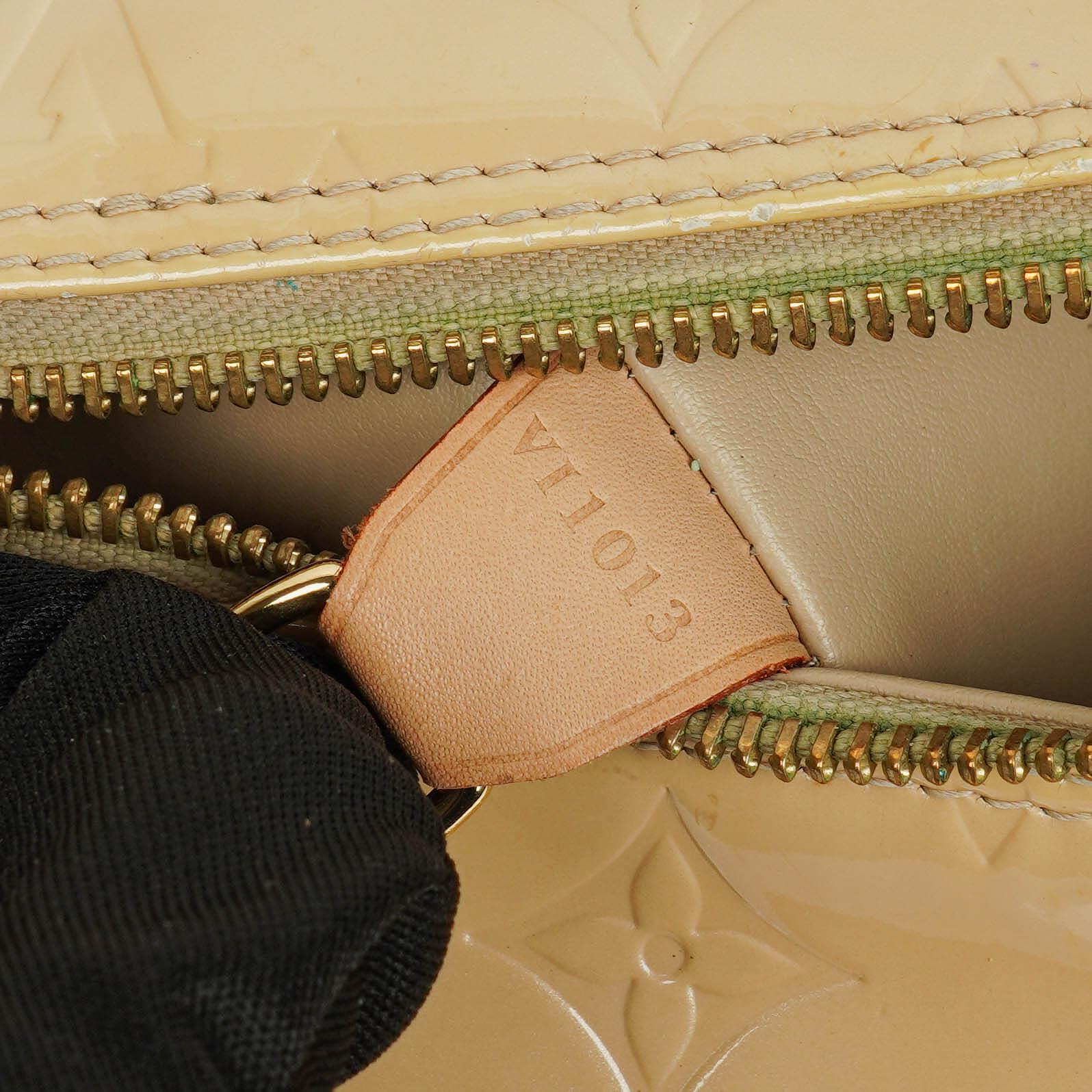 Louis Vuitton Papillon 30 Bedford Tasche aus cremebeigem Monogram Vernis Leder