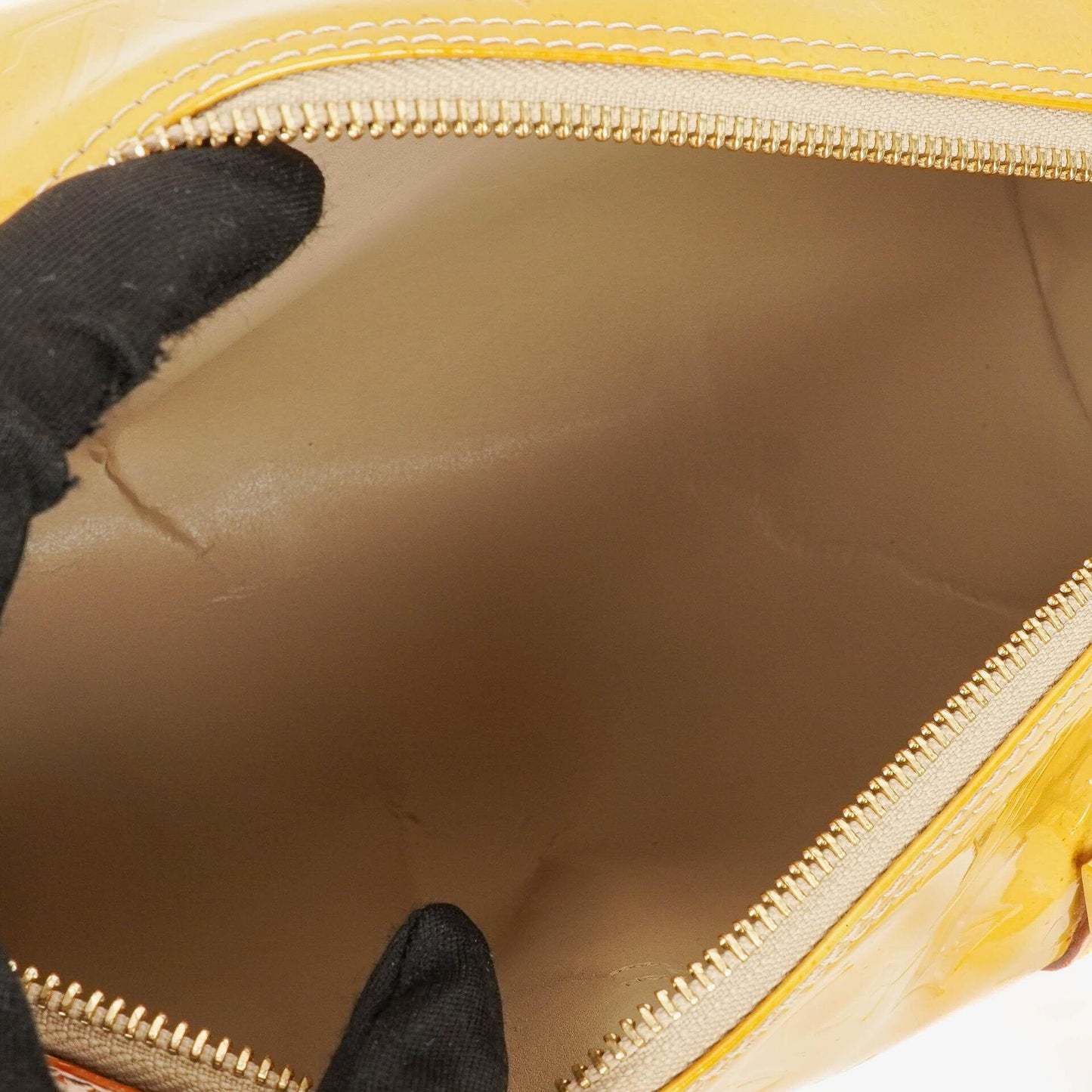 Louis Vuitton Papillon 30 Bedford Tasche aus gelbem Monogram Vernis Leder