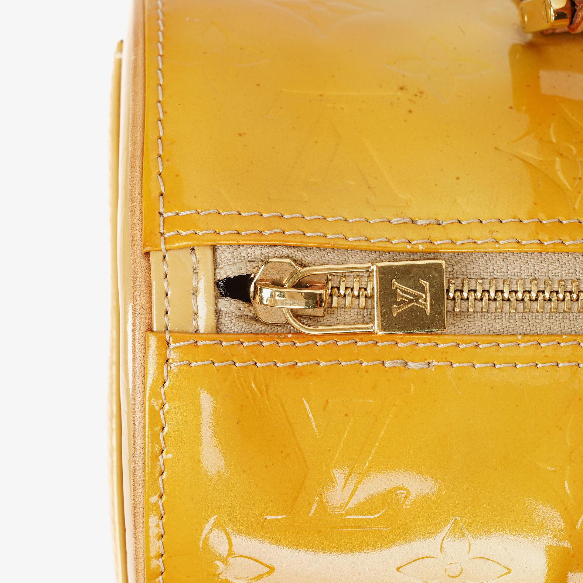 Louis Vuitton Papillon 30 Bedford Tasche aus gelbem Monogram Vernis Leder