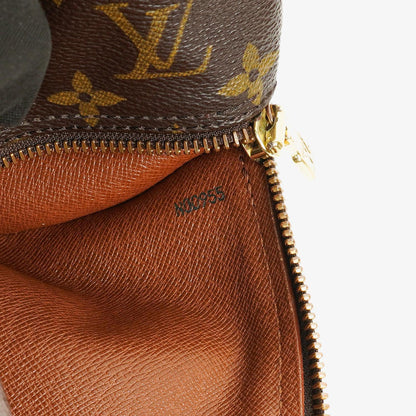 Louis Vuitton Papillon 30 Vintage Handtasche aus Monogram Canvas