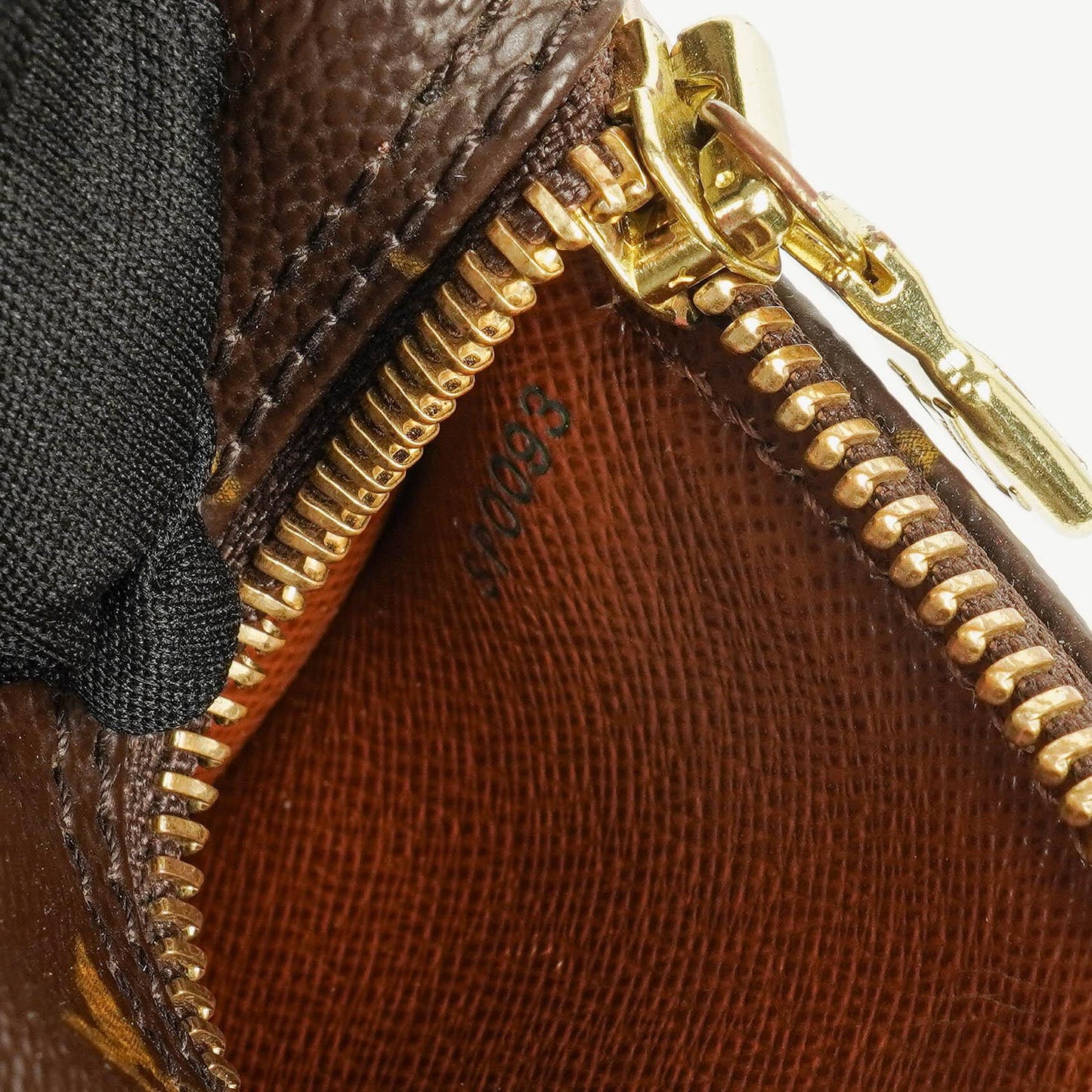 Louis Vuitton Vintage Papillon 30 Handtasche aus Monogram Canvas