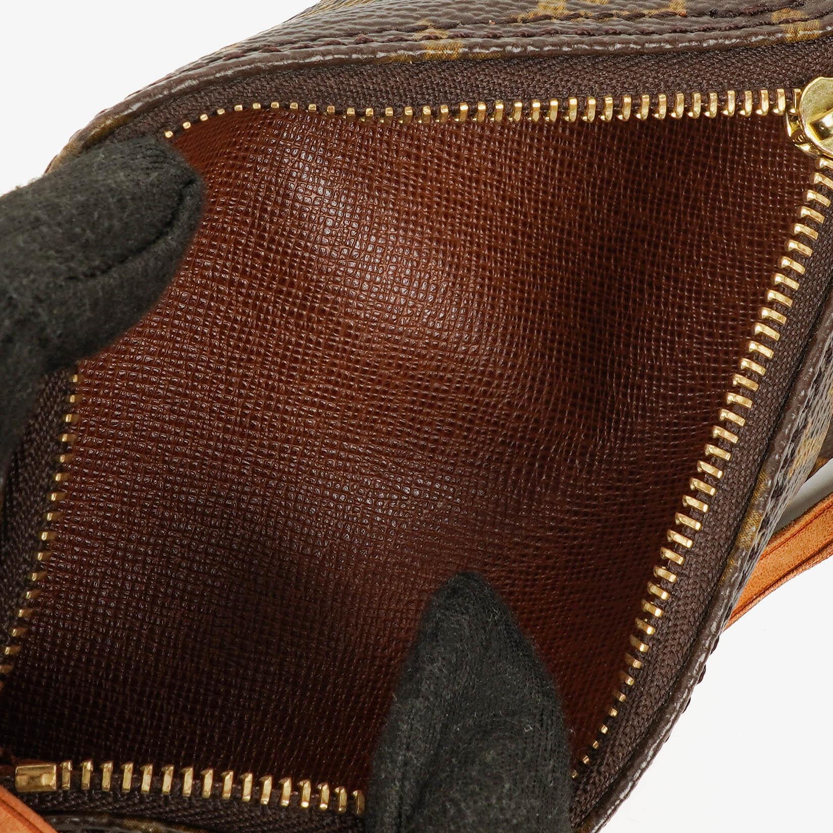 Louis Vuitton Papillon 30 Vintage Handtasche aus Monogram Canvas mit Mini Papillon Pochette