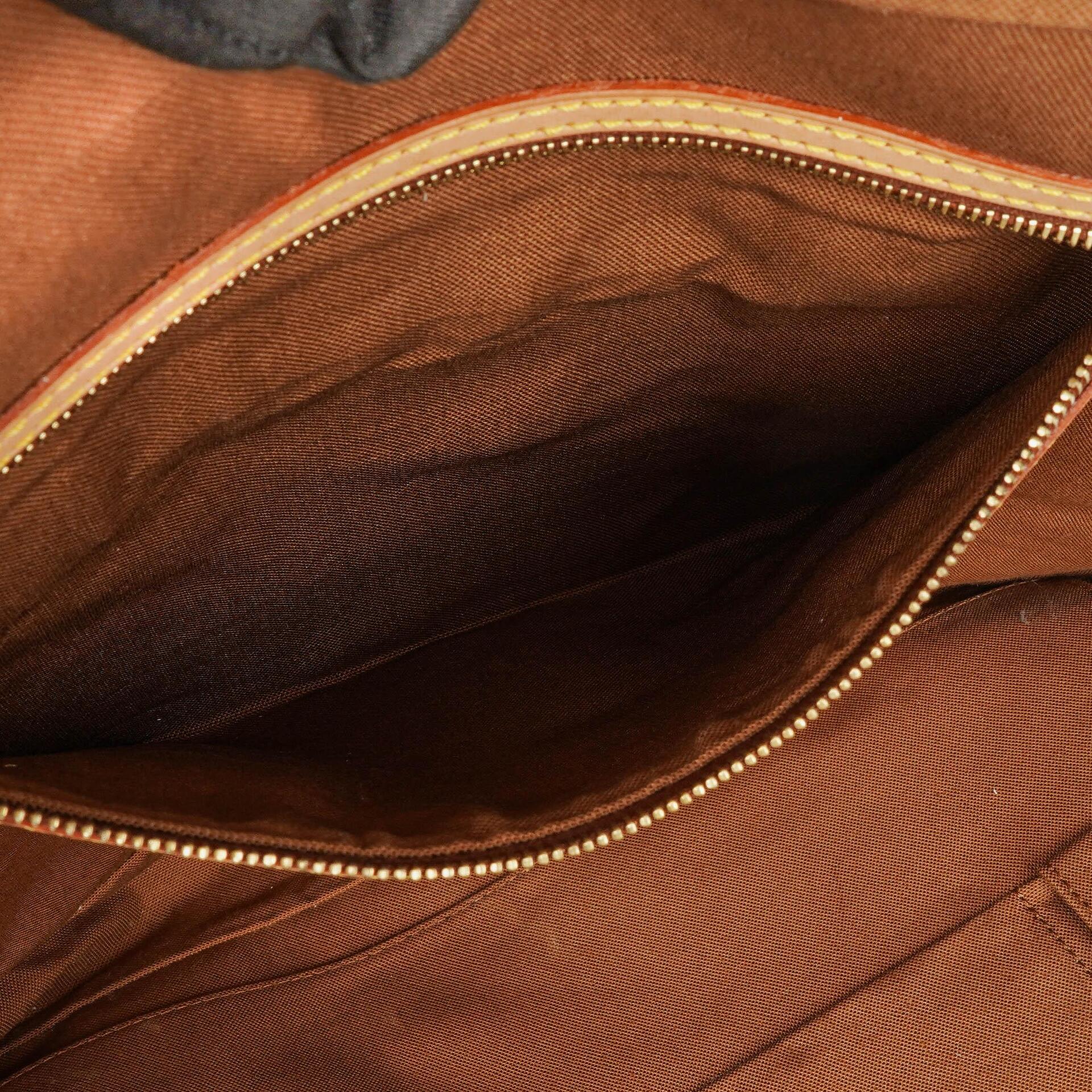 Louis Vuitton Pegase Porte Documents Aktentasche aus Monogram Canvas