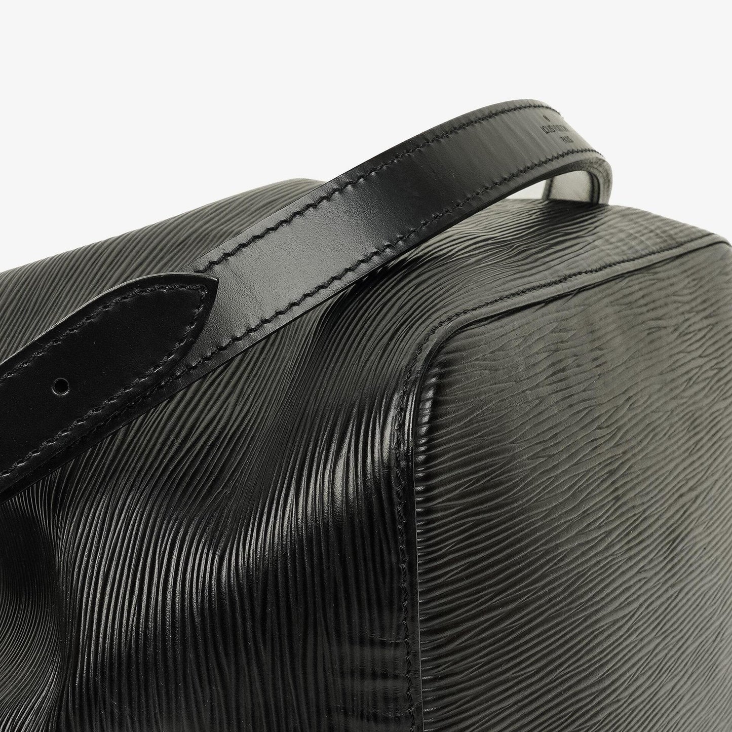 Louis Vuitton Petit Noé Schultertasche aus schwarzem Epi-Leder