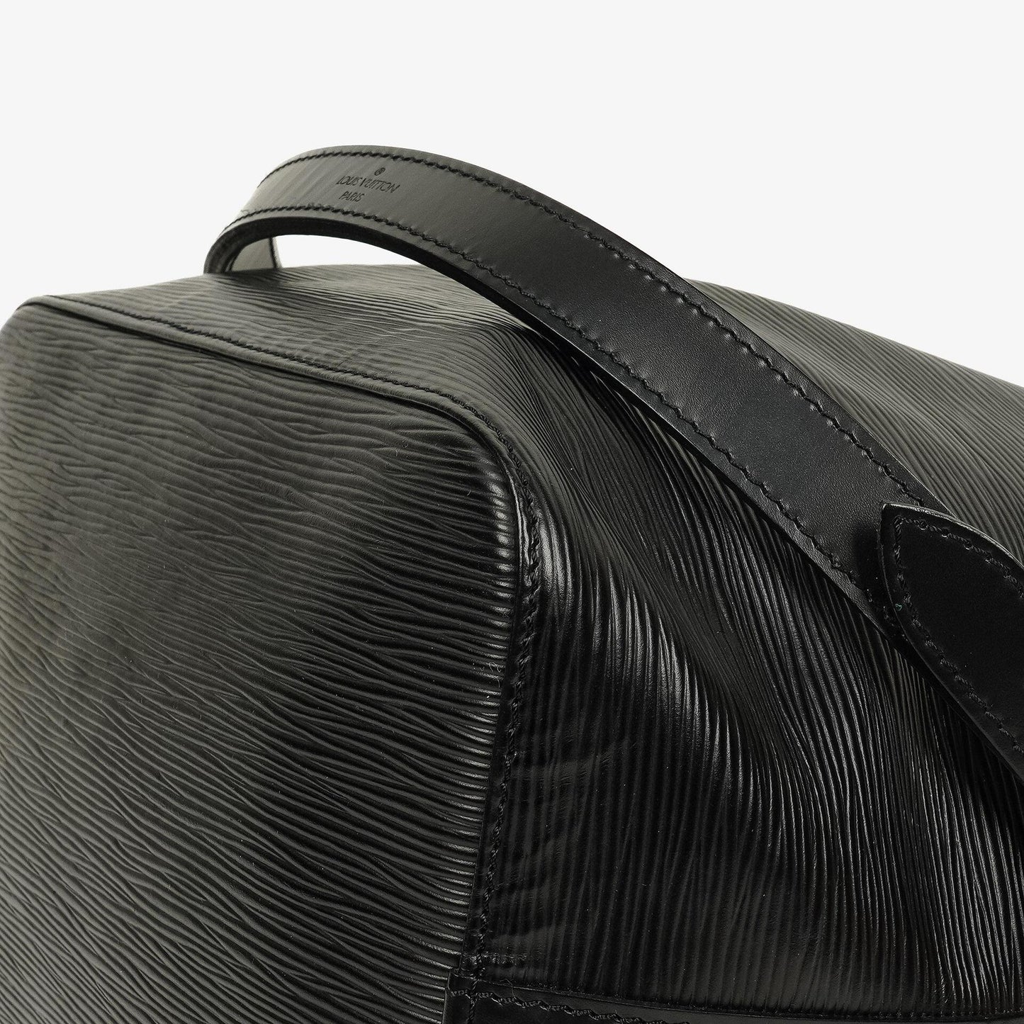 Louis Vuitton Petit Noé Schultertasche aus schwarzem Epi-Leder