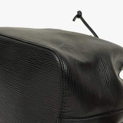 Louis Vuitton Petit Noé Schultertasche aus schwarzem Epi-Leder