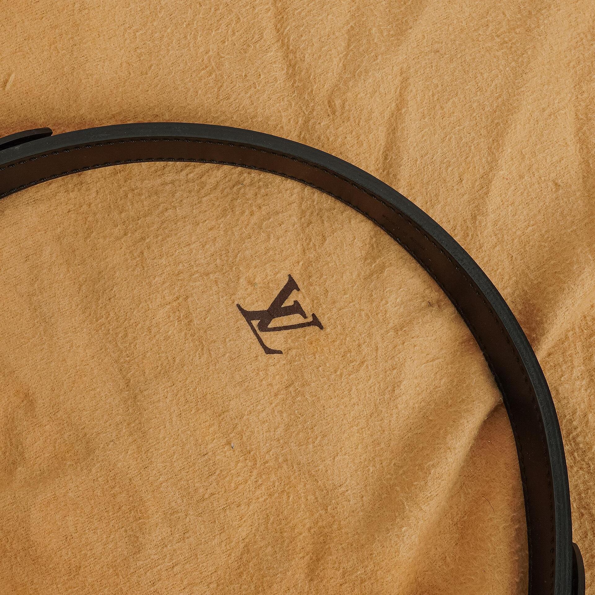 Louis Vuitton Petit Noé Schultertasche aus schwarzem Epi-Leder