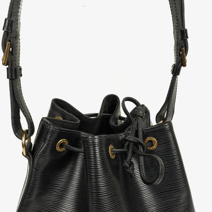 Louis Vuitton Petit Noé Schultertasche aus schwarzem Epi-Leder