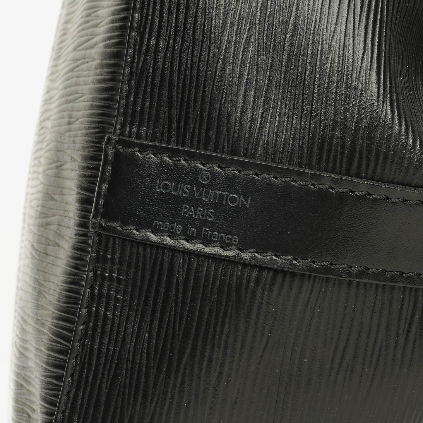 Louis Vuitton Petit Noé Schultertasche aus schwarzem Epi Leder