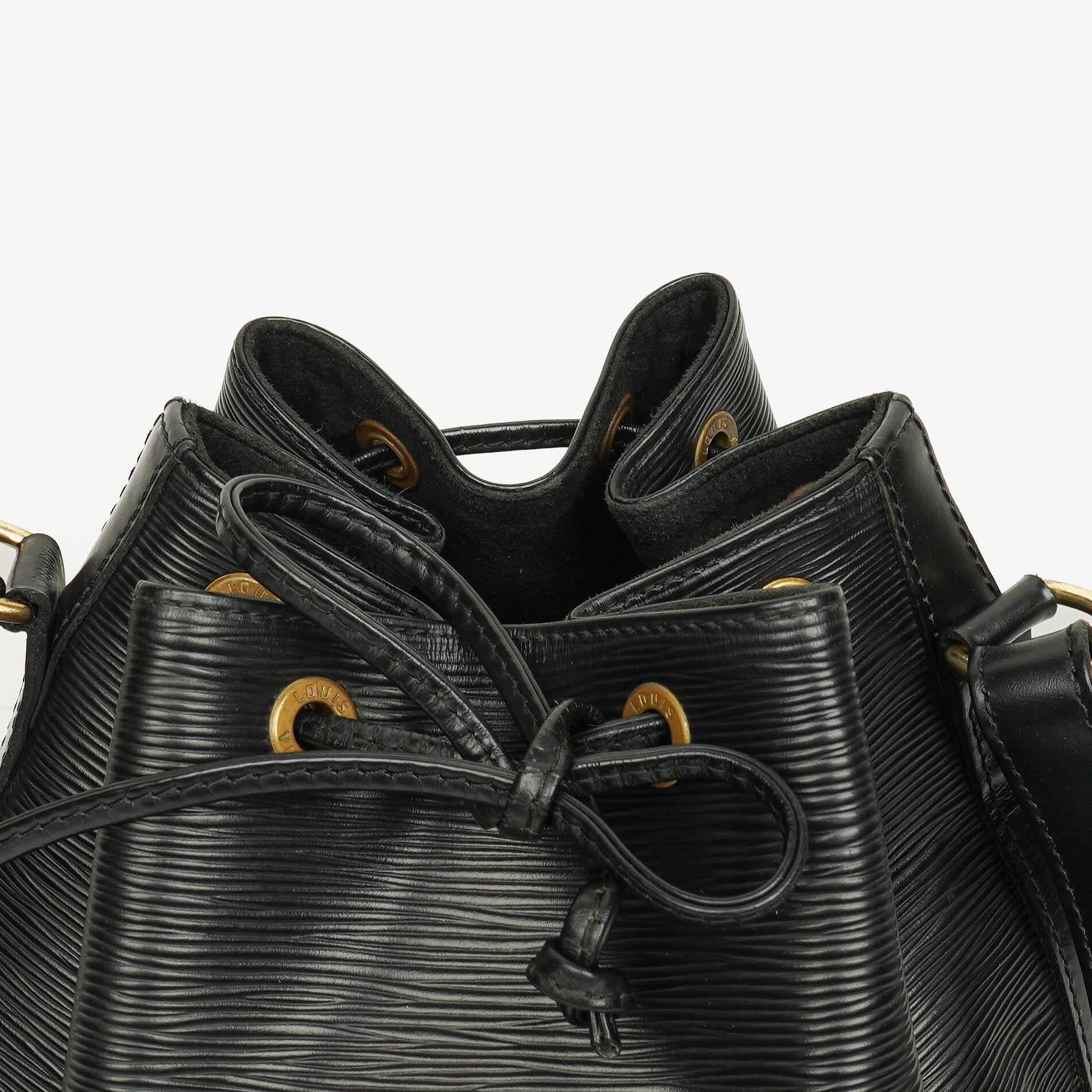 Louis Vuitton Petit Noé Schultertasche aus schwarzem Epi Leder