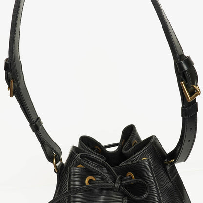 Louis Vuitton Petit Noé Schultertasche aus schwarzem Epi Leder