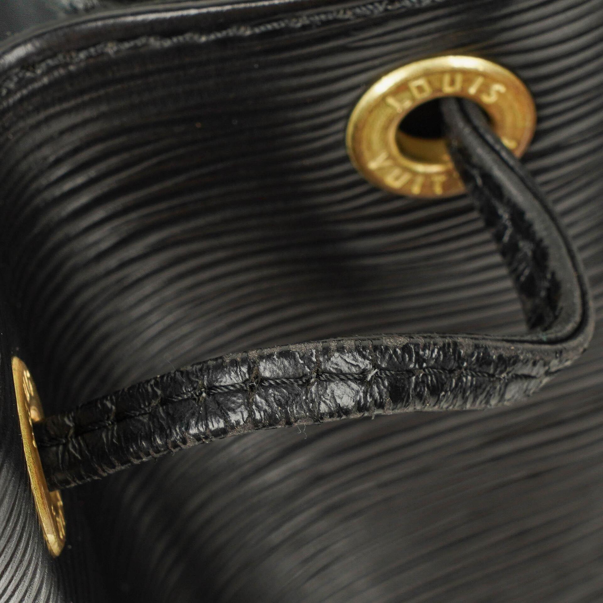 Louis Vuitton Petit Noé Schultertasche aus schwarzem Epi Leder