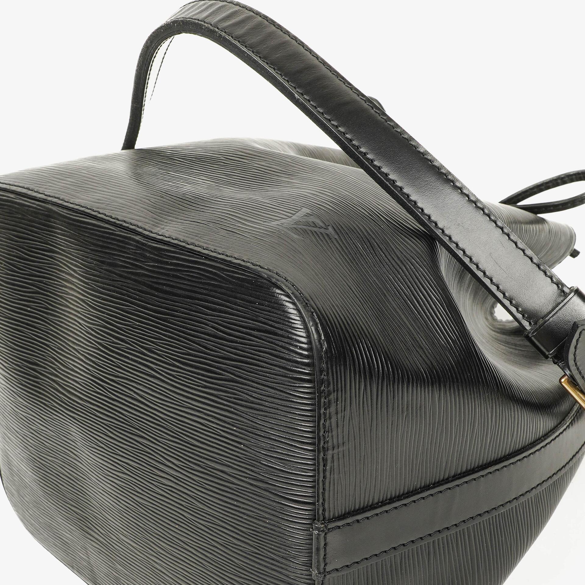 Louis Vuitton Petit Noe Schultertasche aus schwarzem Epi-Leder