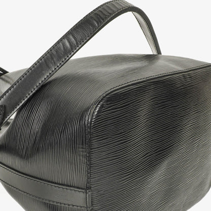 Louis Vuitton Petit Noe Schultertasche aus schwarzem Epi-Leder
