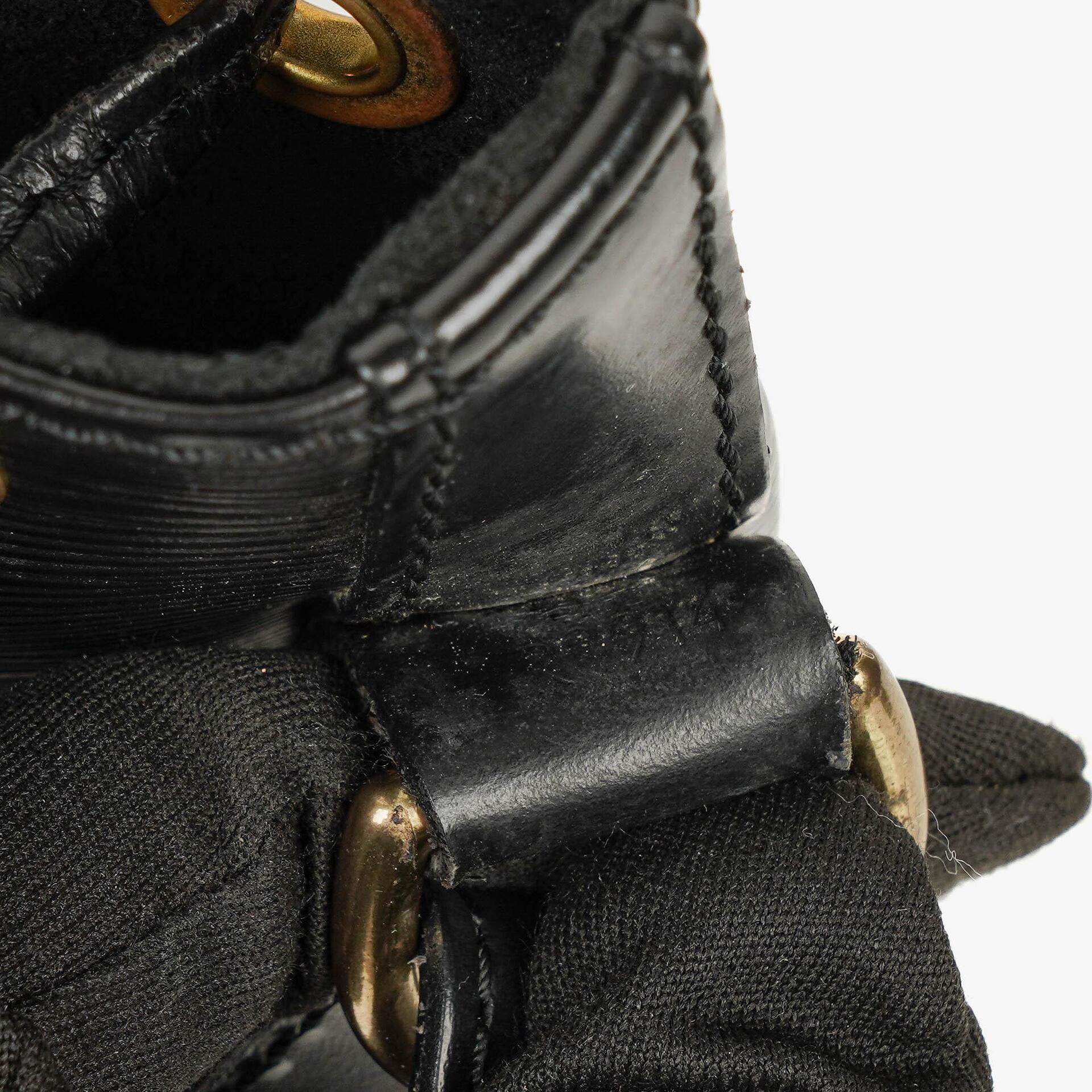 Louis Vuitton Petit Noe Schultertasche aus schwarzem Epi-Leder
