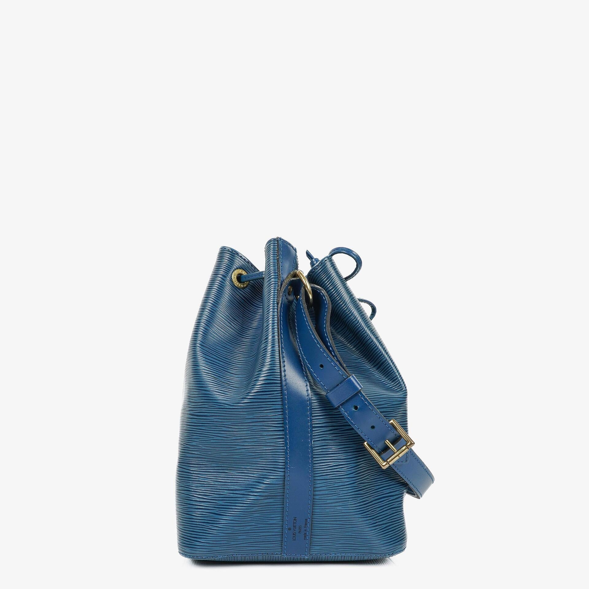Louis Vuitton Petit Noé Schultertasche aus blauem Epi Leder