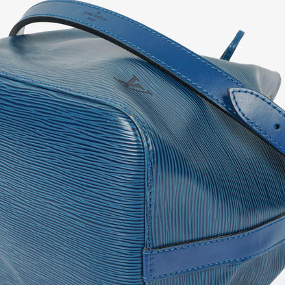 Louis Vuitton Petit Noé Schultertasche aus blauem Epi Leder