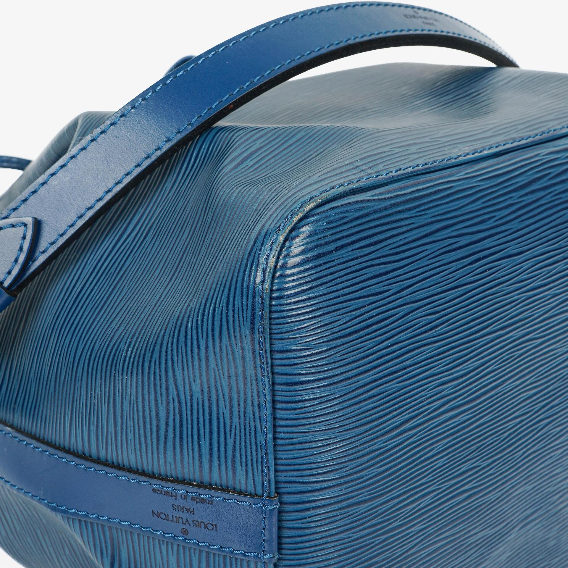 Louis Vuitton Petit Noé Schultertasche aus blauem Epi Leder