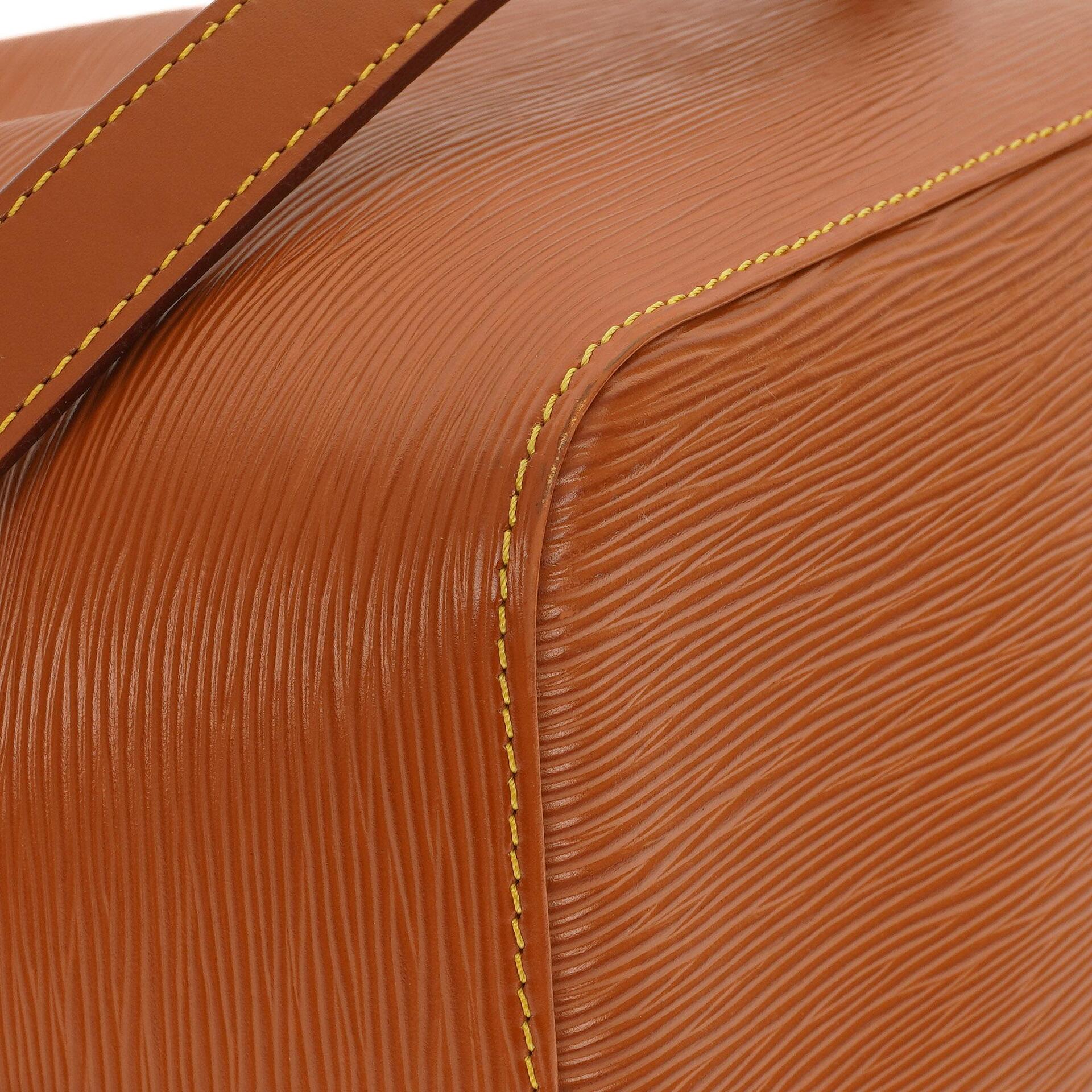 Louis Vuitton Petit Noe Schultertasche aus Cognac EPI Leder