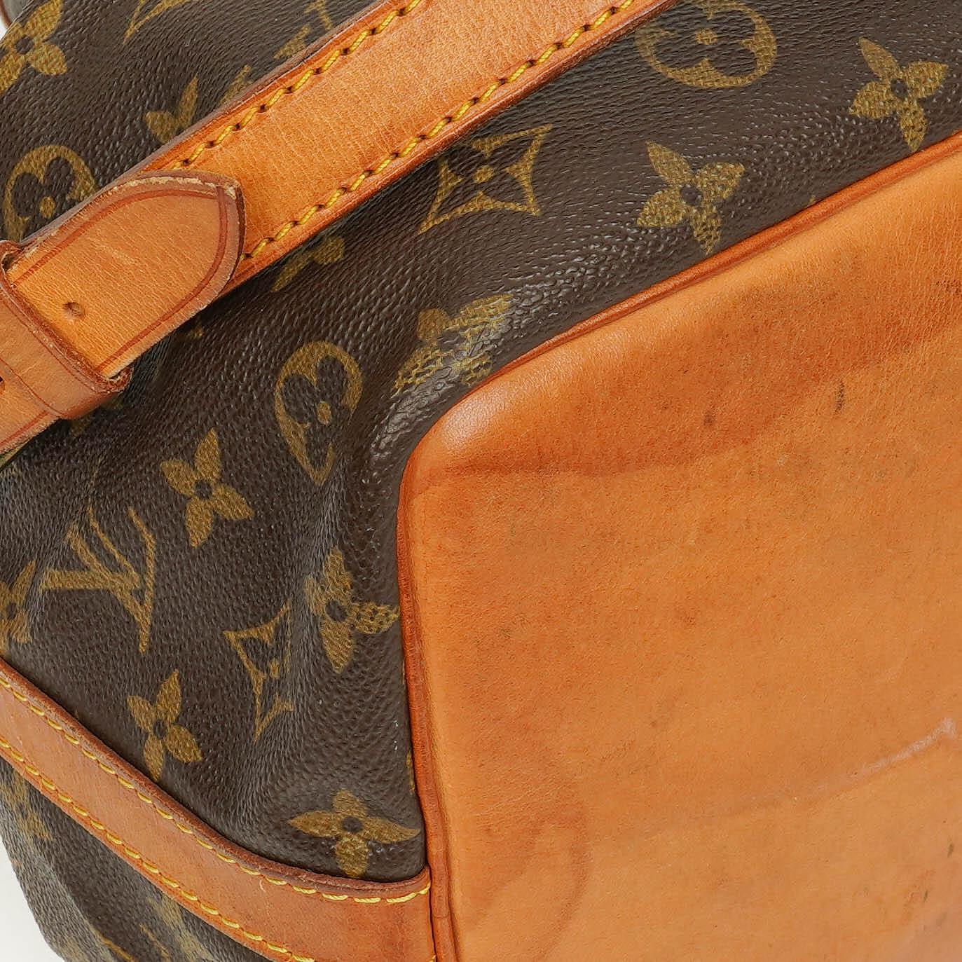 Louis Vuitton Petit Noé Malletier Schultertasche aus Monogram Canvas