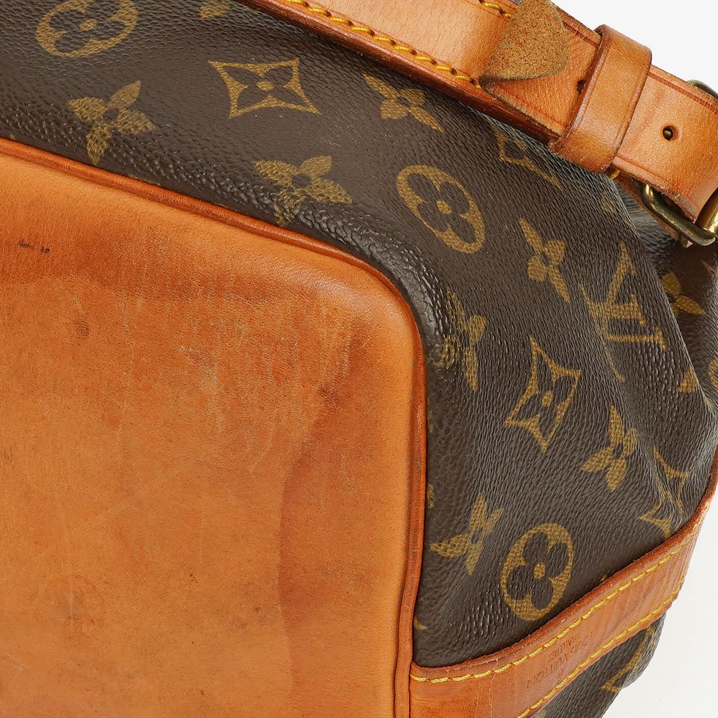 Louis Vuitton Petit Noé Malletier Schultertasche aus Monogram Canvas