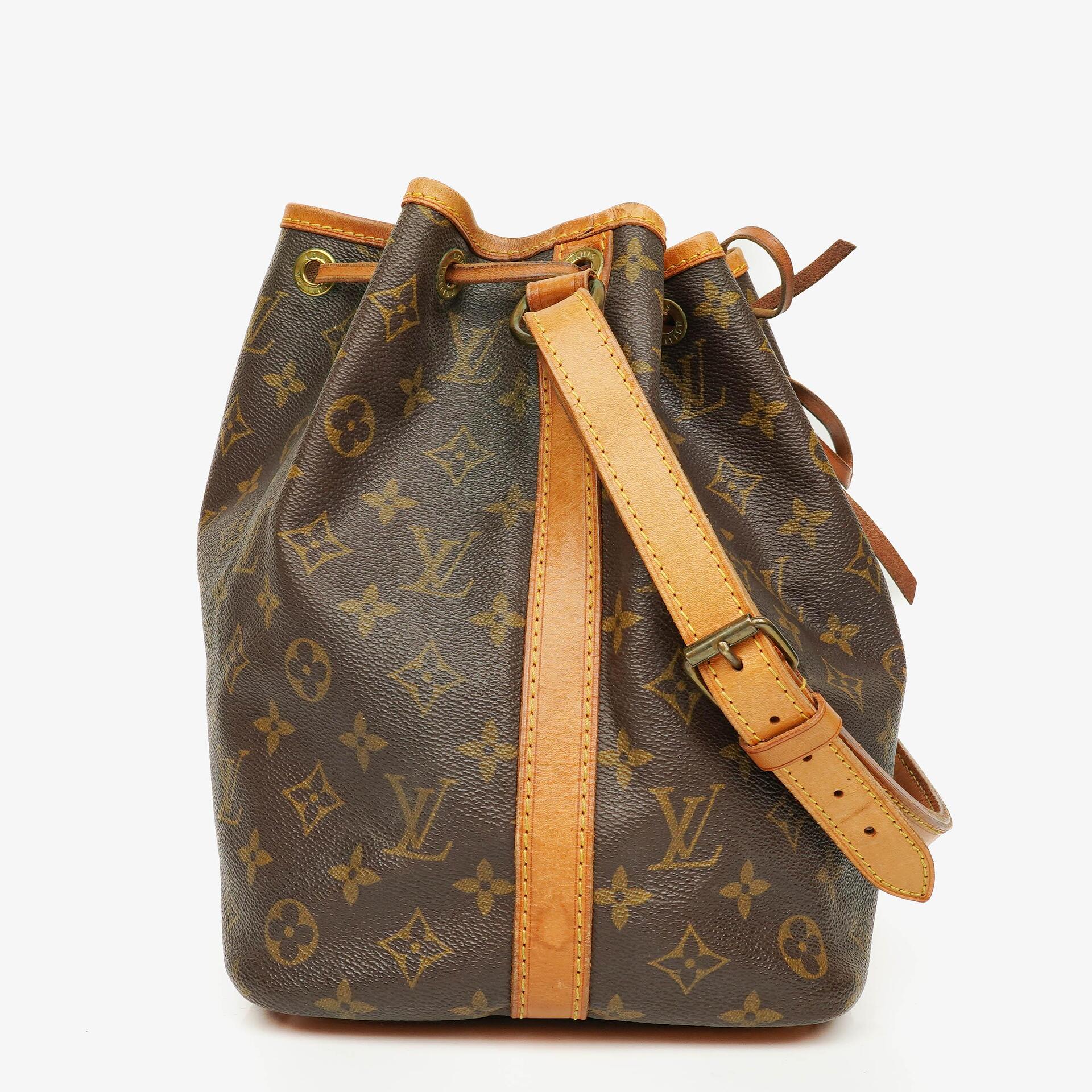 Louis Vuitton Petit Noé Malletier Monogram Canvas Schultertasche