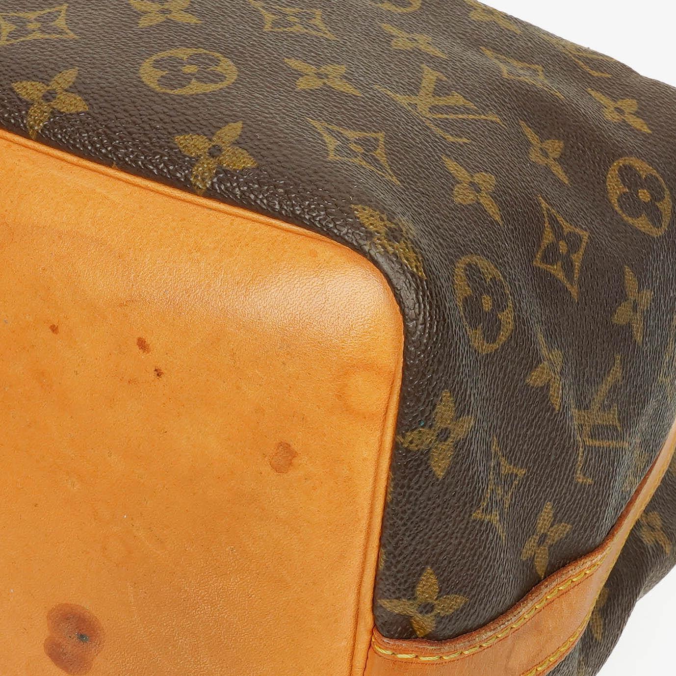 Louis Vuitton Petit Noé Malletier Monogram Canvas Schultertasche