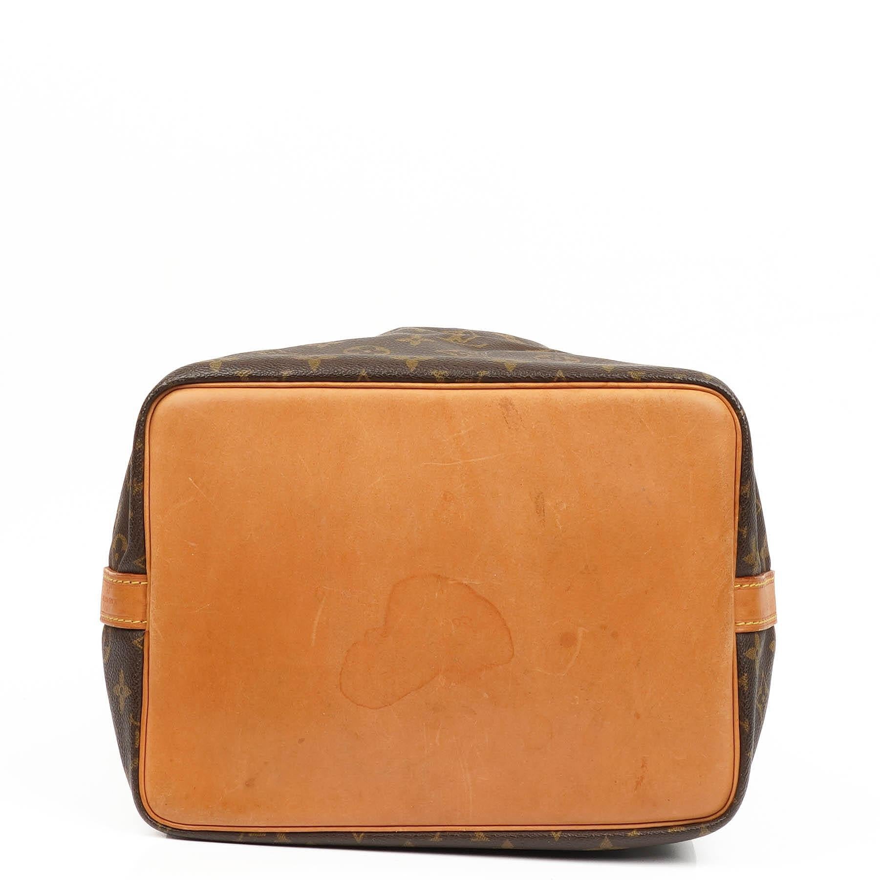 Louis Vuitton Petit Noe Monogramm Canvas Schultertasche