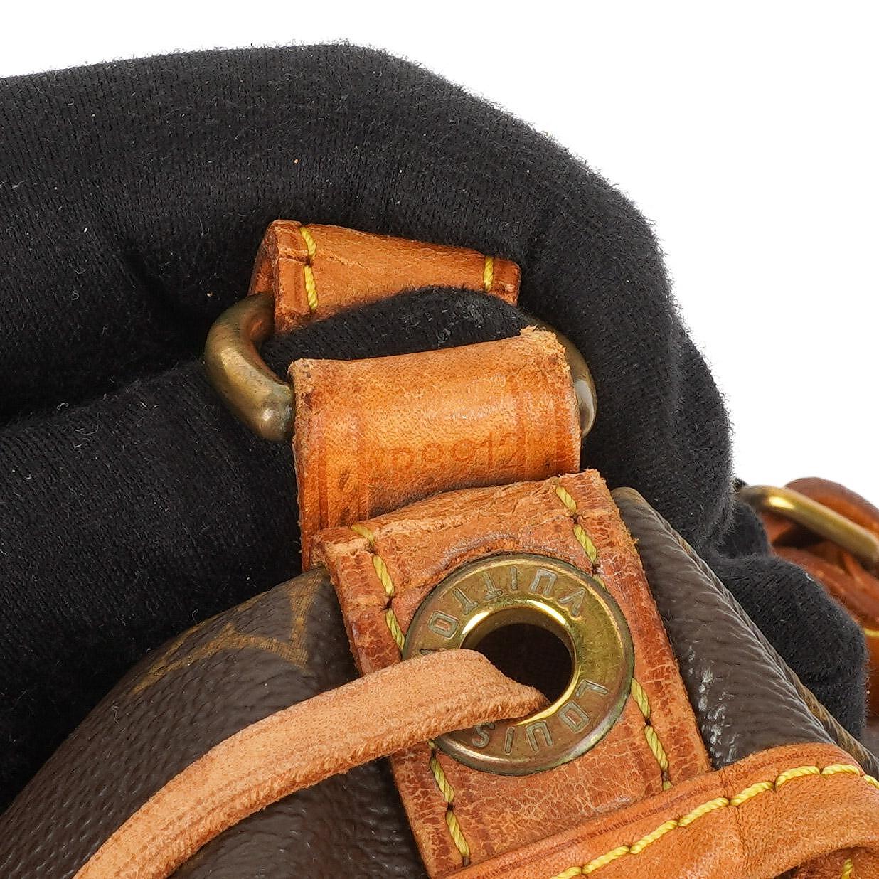 Louis Vuitton Petit Noe Monogram Canvas Schultertasche Gut