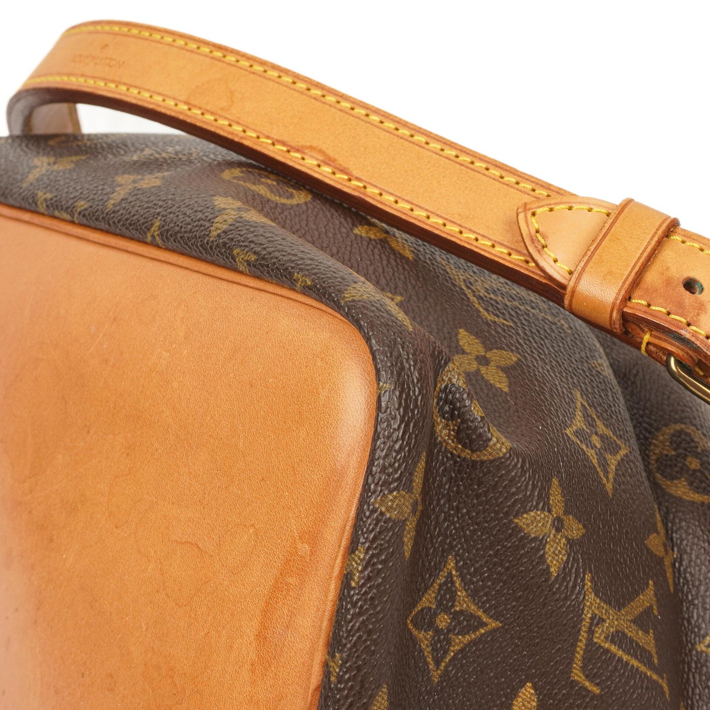 Louis Vuitton Petit Noe Monogram Canvas Schultertasche