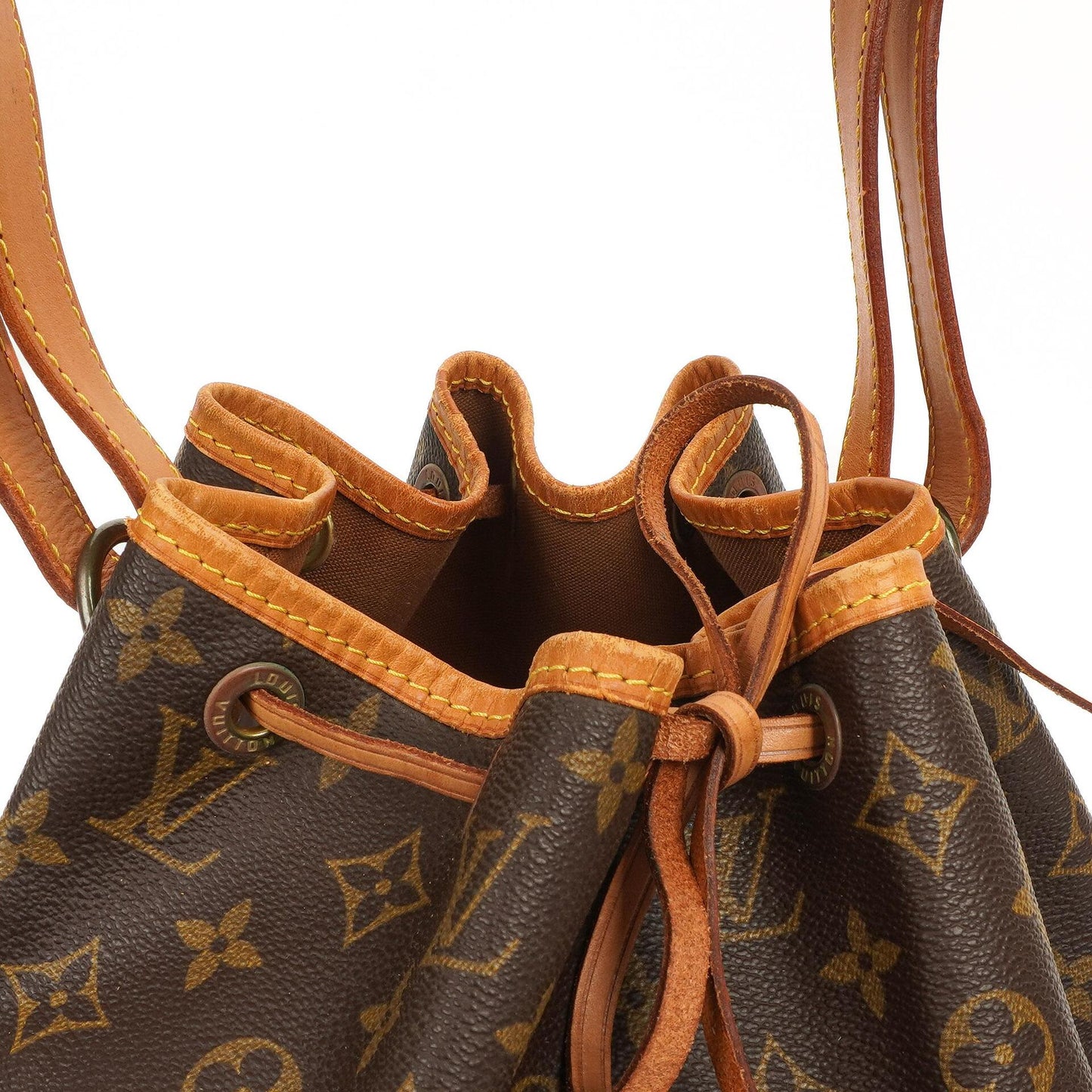 Louis Vuitton Petit Noe Schultertasche aus Monogram Canvas