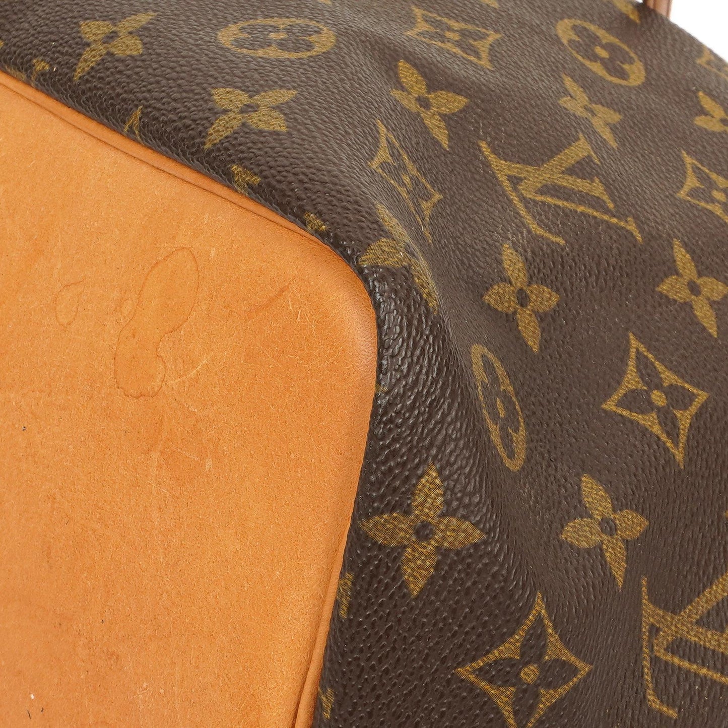 Louis Vuitton Petit Noe Schultertasche aus Monogram Canvas