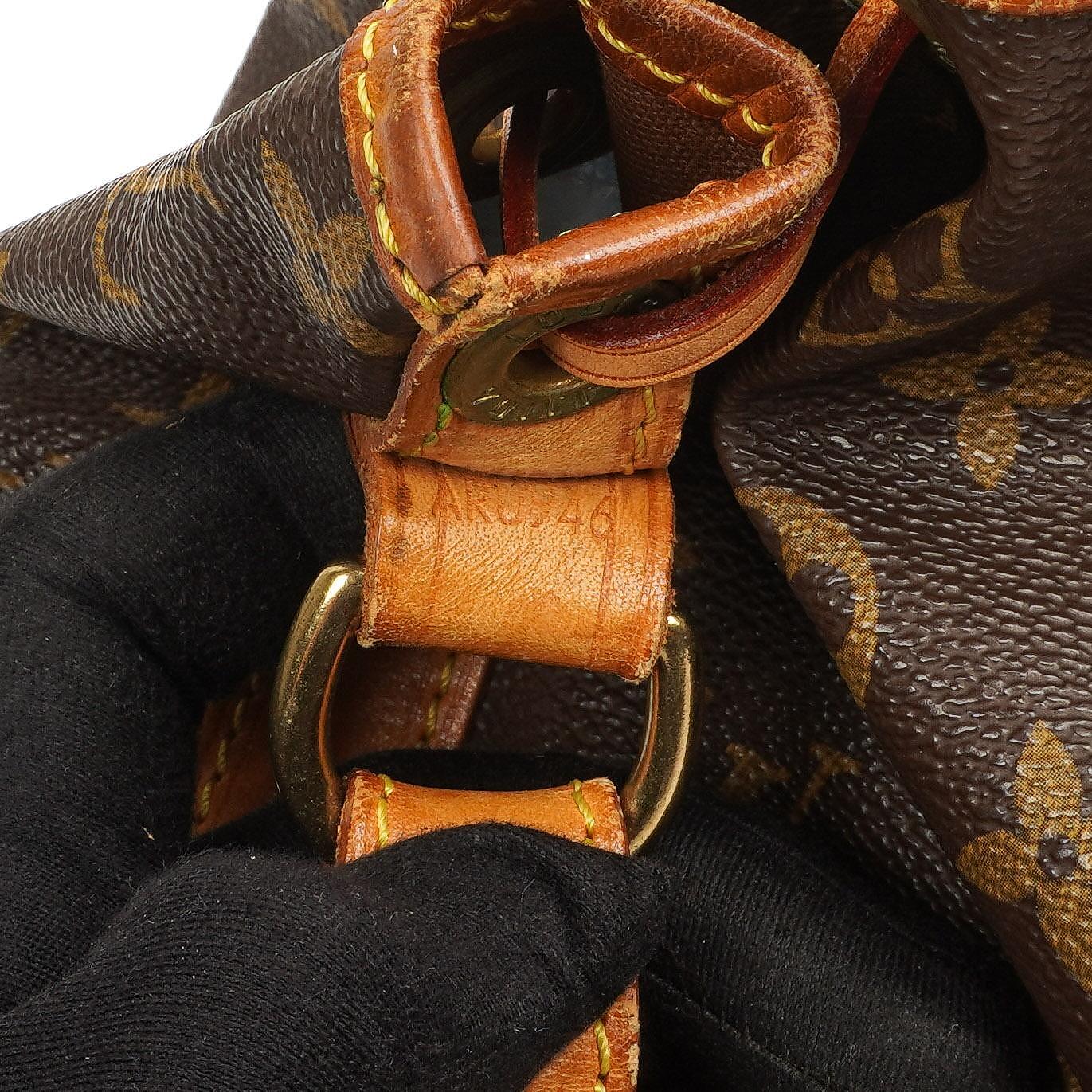 Louis Vuitton Petit Noe Monogramm Canvas Schultertasche