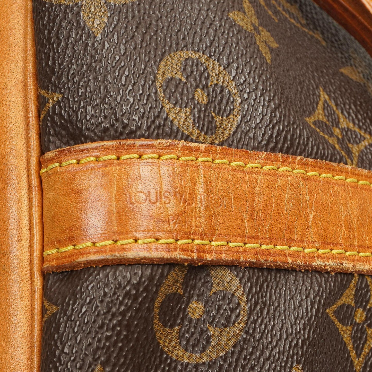 Louis Vuitton Petit Noe Monogramm Canvas Schultertasche