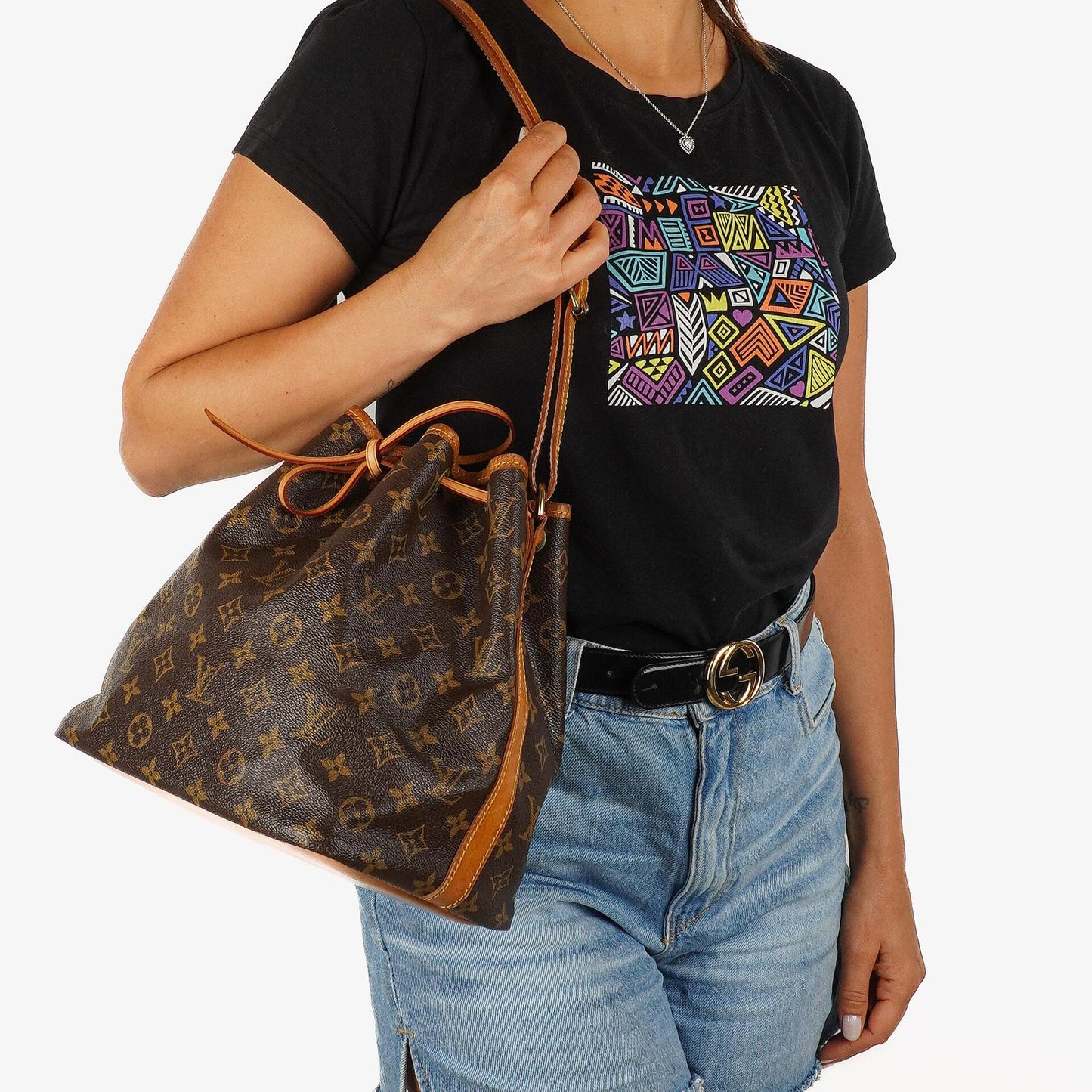 Louis Vuitton Petit Noe Monogramm Canvas Schultertasche
