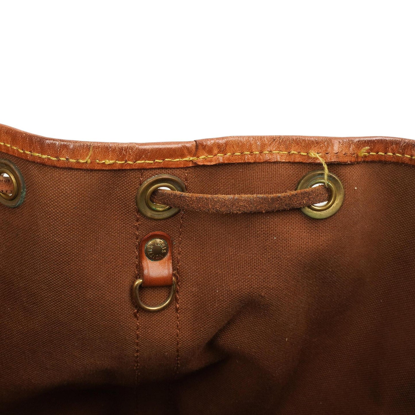 Louis Vuitton Petit Noe Monogramm Canvas Schultertasche