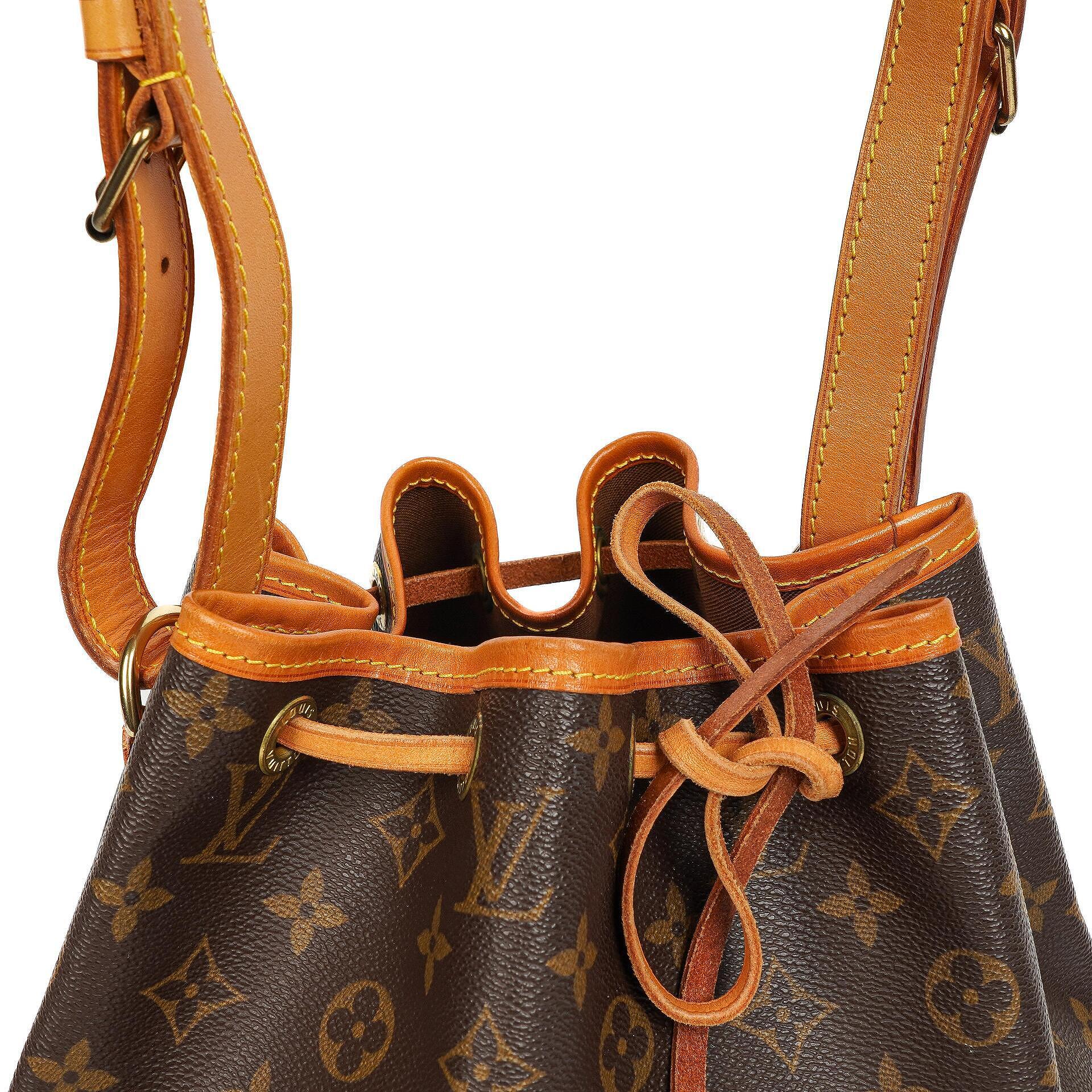 Louis Vuitton Petit Noe Schultertasche aus Monogram Canvas