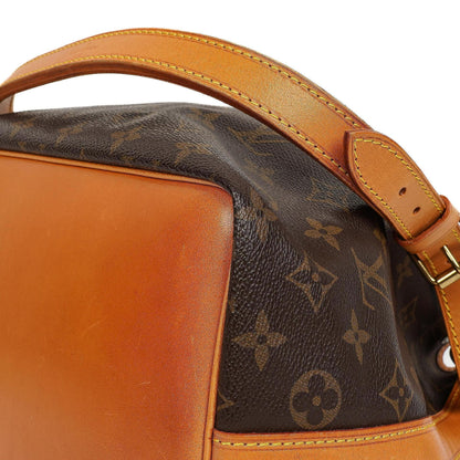 Louis Vuitton Petit Noe Schultertasche aus Monogram Canvas