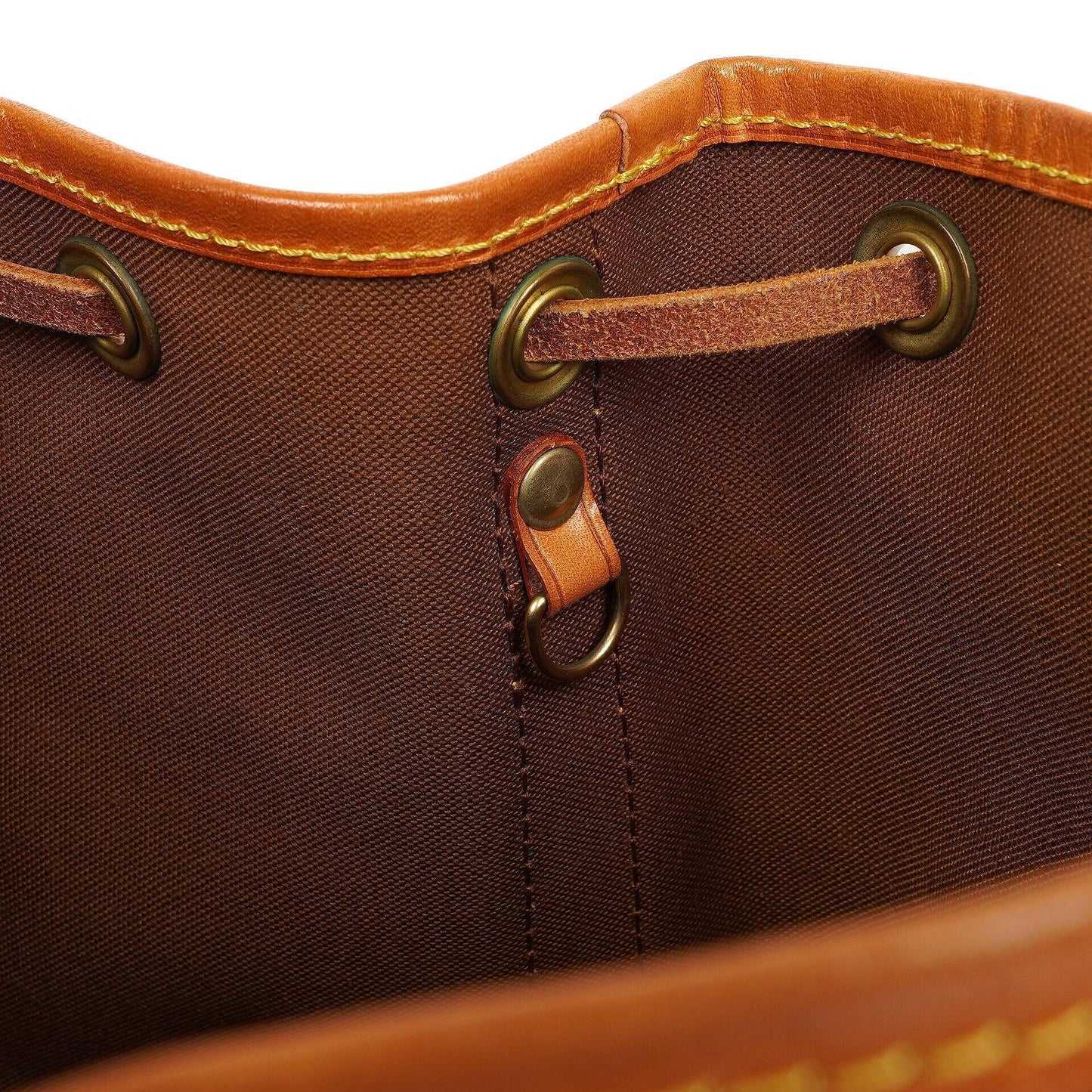 Louis Vuitton Petit Noe Schultertasche aus Monogram Canvas