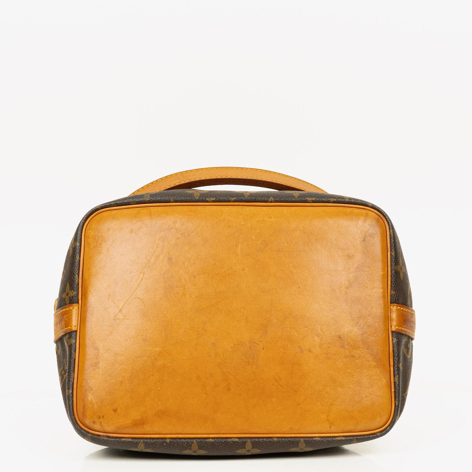 Louis Vuitton Petit Noe Schultertasche aus Monogramm Canvas