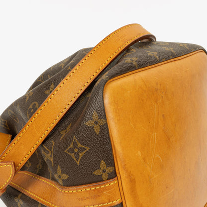 Louis Vuitton Petit Noe Schultertasche aus Monogramm Canvas
