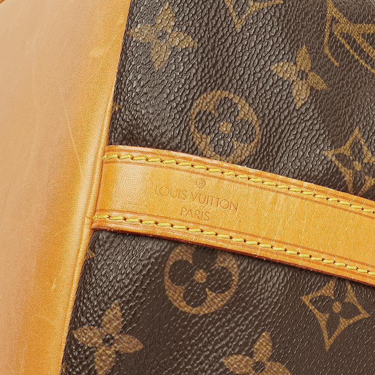 Louis Vuitton Petit Noé Schultertasche aus Monogram Canvas