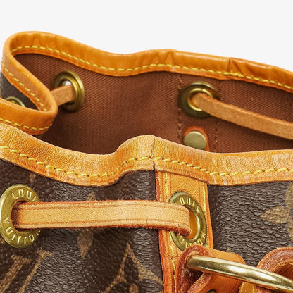 Louis Vuitton Petit Noé Schultertasche aus Monogram Canvas