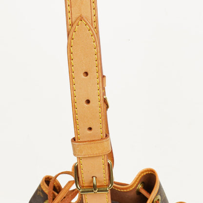 Louis Vuitton Petit Noe Schultertasche aus Monogram Canvas